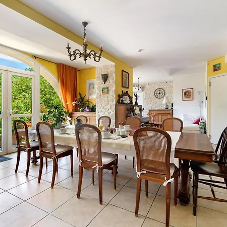 Bed and breakfast Aux Berges Du Saint Ferréol Les Brunels