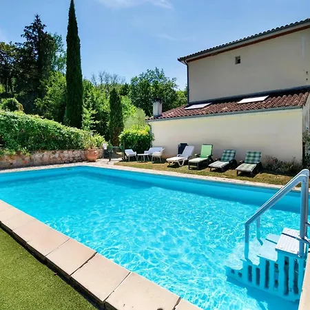 Bed and breakfast Aux Berges Du Saint Ferréol 3*